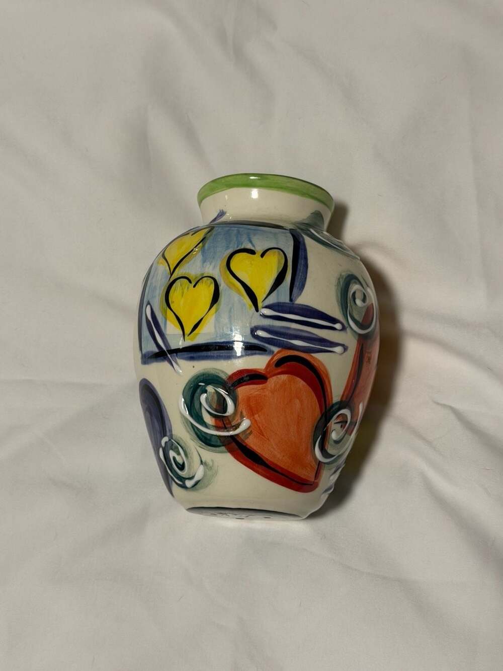 CS Elizabeth 1996 Hand Painted Ceramic Heart Vase